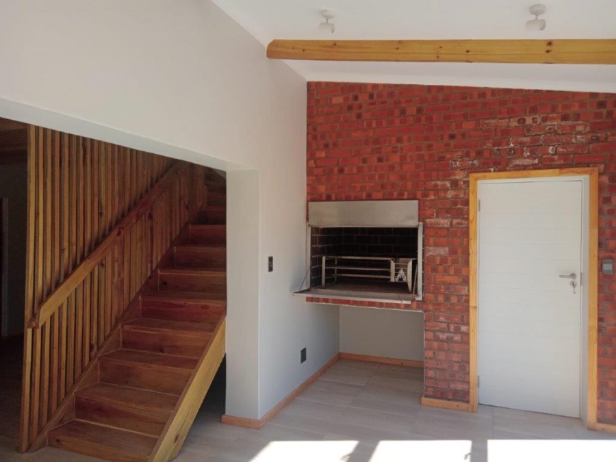 4 Bedroom Property for Sale in Aston Bay Eastern Cape